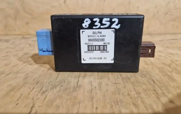 Citroen C5 Alarm control unit/module 9665582380