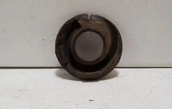 Audi A6 S6 C6 4F Front coil spring rubber mount 4F0412109