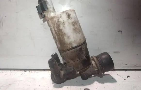 Renault Trafic II (X83) Windscreen/windshield washer pump 8200295685
