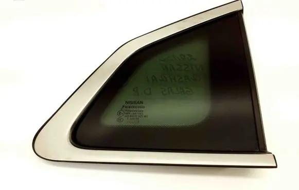 Nissan Qashqai Rear vent window glass 833124EA0A