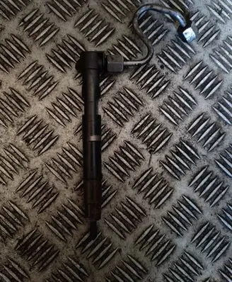 Mercedes-Benz B W246 W242 Fuel injector A6510702387