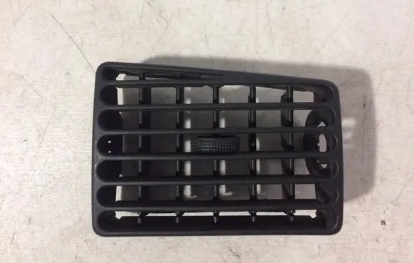 Volkswagen PASSAT B4 Dash center air vent grill 3A1819755B 3A1819763