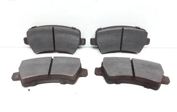 Volvo S60 Brake pads (rear) 