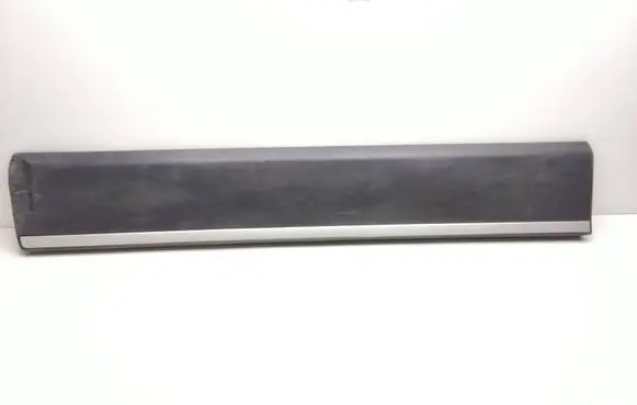 Volvo XC70 Front door trim (molding) 31283100