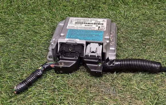 Ford Focus Airbag control unit/module 6N4T14B056AB 0285001895