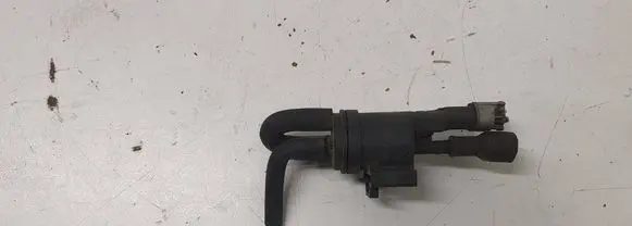 Mercedes-Benz E W211 Valve vacuum 0025401497 46B43625B00