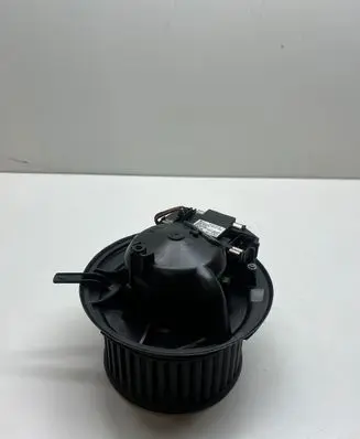 Volkswagen PASSAT B6 Heater blower motor/fan resistor 3C0907521B AF011500045 3C1820015J