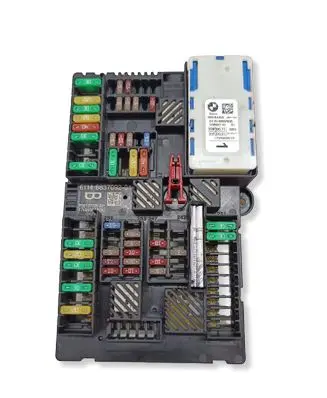BMW 5 G30 G31 G38 Fuse module 6837092 P00127006AP 17B240AA3762