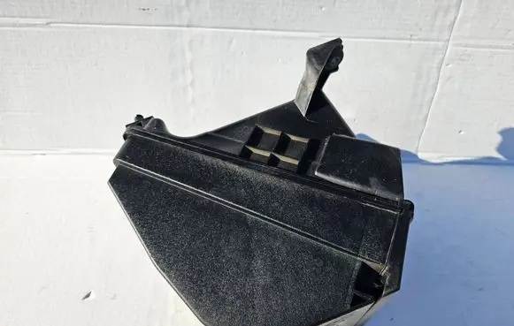 KIA Sportage Air filter box 28112D3100