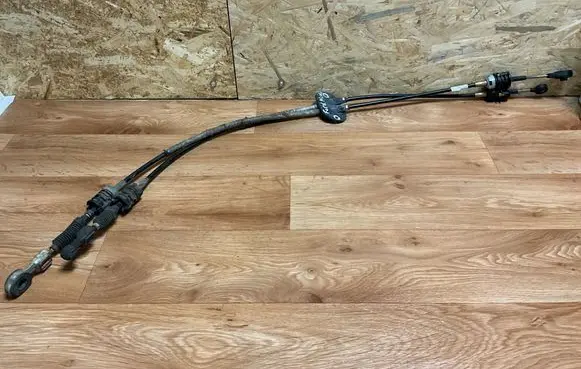 Ford Mondeo Mk III Gear shift cable linkage 
