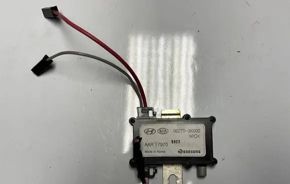 Hyundai Sonata Antenna control unit 962703K000 AAR17970