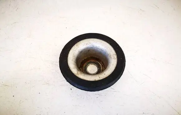 Volkswagen Golf IV Front coil spring rubber mount 1j0412319c