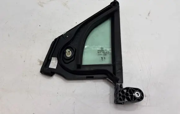 Volkswagen ID.4 Front door vent window glass four-door 11A845114
