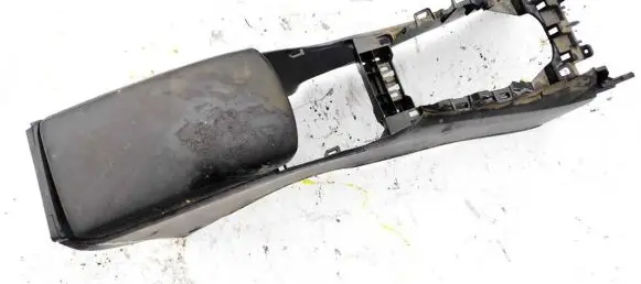 Nissan Qashqai Armrest