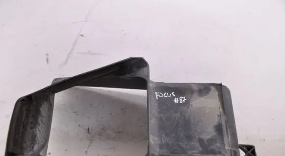 Ford Focus Intercooler air guide/duct channel BM518121AF