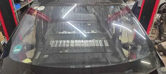 Tesla Model S Front windscreen/windshield window 106198797F