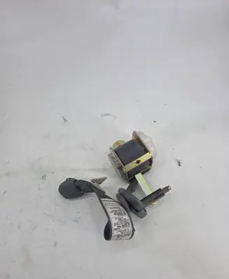 Toyota RAV 4 (XA20) Rear seatbelt 467053 806798 7J3580