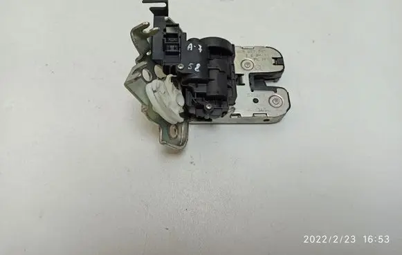 Tailgate/trunk/boot lock/catch/latch