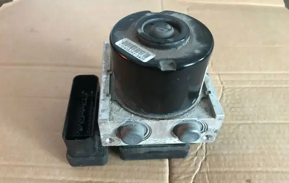 Opel Zafira B ABS Pump 13246534
