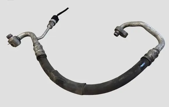 Skoda Octavia Mk2 (1Z) Air conditioning (A/C) pipe/hose