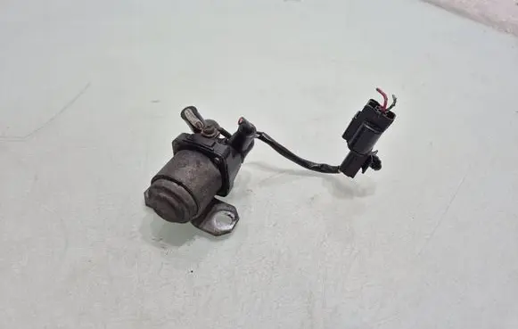 Mitsubishi Pajero Other engine bay part U001T17074