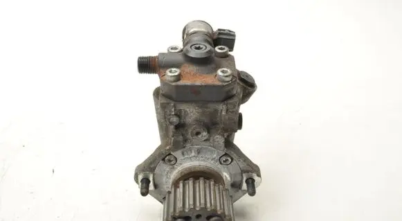 Volvo S60 Fuel injection high pressure pump 31432135