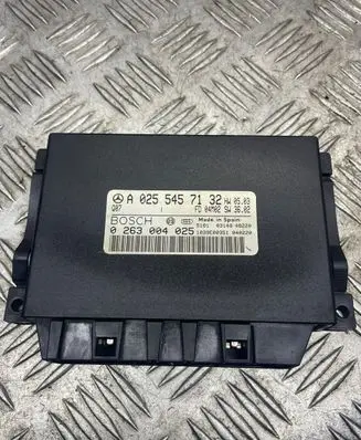 Mercedes-Benz E W211 Parking PDC control unit/module A0255457132 0263004025
