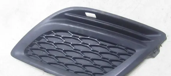 Front bumper lower grill