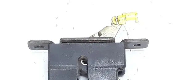 Mazda Xedos 6 Tailgate/trunk/boot lock/catch/latch