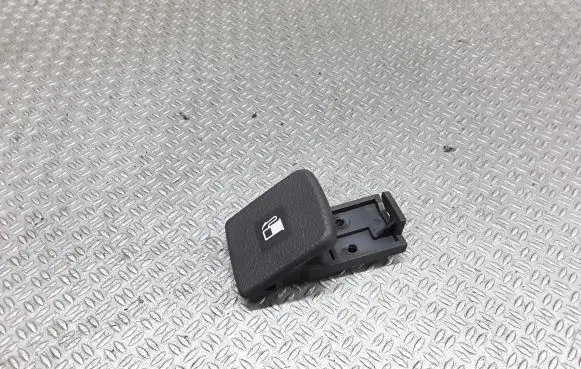 SsangYong Kyron Fuel tank opening switch 