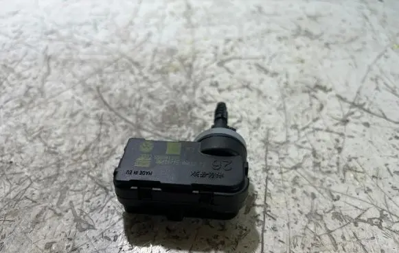 Headlight level adjustment motor