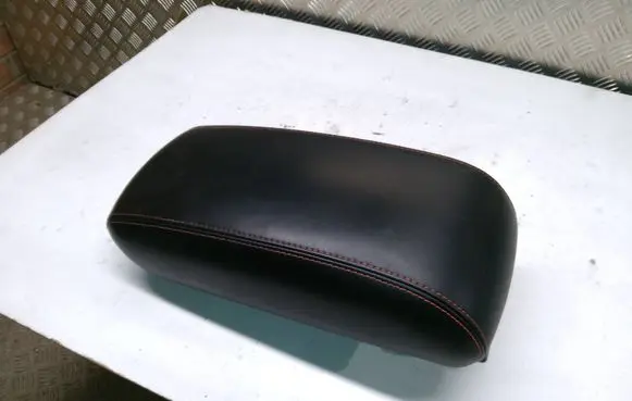 Jeep Grand Cherokee Armrest X85005912BL