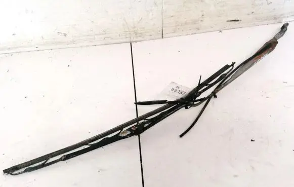 Renault Master II Front wiper blade arm