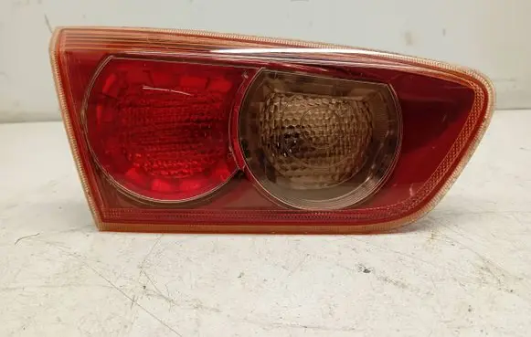 Mitsubishi Lancer VIII Tailgate rear/tail lights P5614
