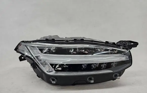 Volvo XC90 Headlight/headlamp 31655808