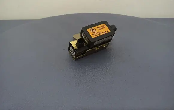 Seat Leon (1M) ESP acceleration yaw rate sensor 1J0920657B
