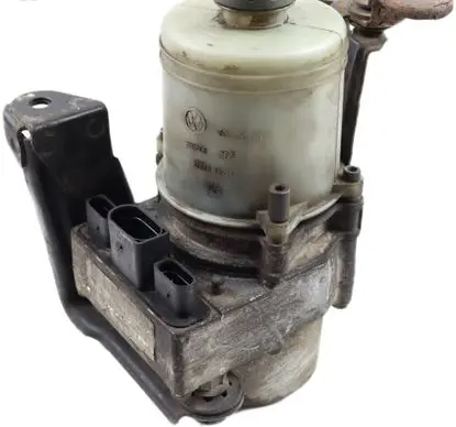 Skoda Fabia Mk1 (6Y) Power steering pump 6Q0423155AD
