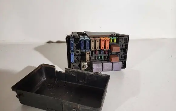 Renault Espace - Grand espace IV Fuse box set 55RGDW011 00006700020