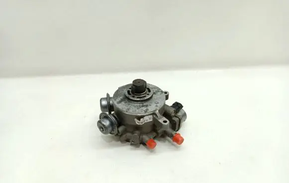 Porsche Cayenne (92A) Fuel injection high pressure pump 94811031552