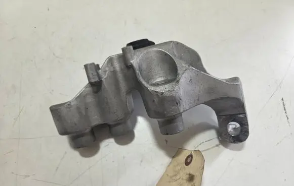 Chrysler Pacifica Engine mounting bracket 68224744AB