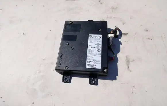 Volkswagen Jetta VI Bluetooth control unit module 3C8035730B