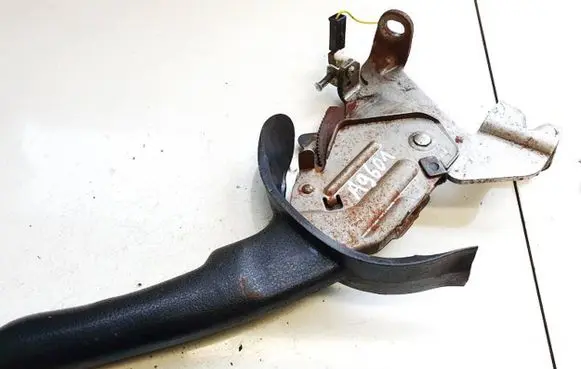 Ford Maverick Handbrake/parking brake lever assembly