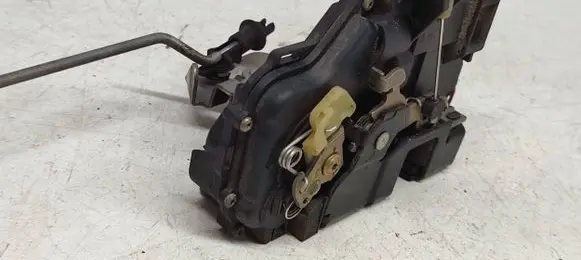 Audi A4 S4 B6 8E 8H Front door lock 4B1837015G