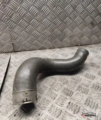 Opel Vivaro Air intake hose/pipe