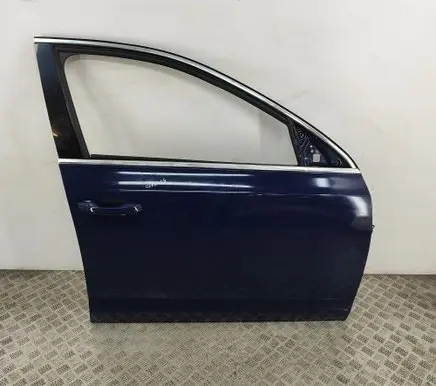 Skoda Octavia Mk3 (5E) Front door 5E0831056A