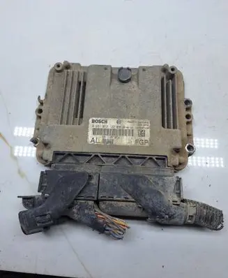 Opel Astra H Engine control unit/module 0281012122 55198054 1039S07138