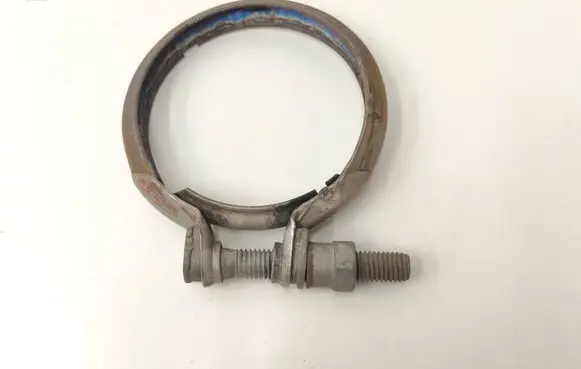 Mercedes-Benz A W176 Muffler pipe connector clamp A000995XX33