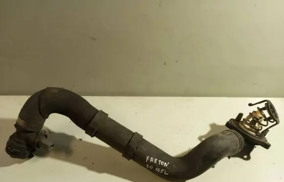 Volkswagen Phaeton Coolant pipe/hose 