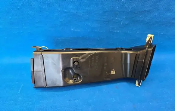 BMW 2 F44 Brake cooling air channel/duct 8499933