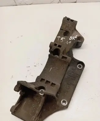 Volkswagen Transporter - Caravelle T5 Generator/alternator bracket 045903143F 31844 AL519C0